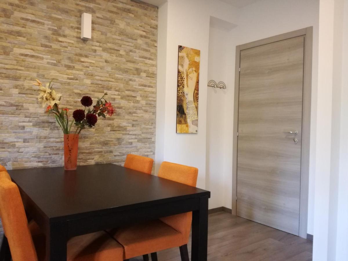 Ferienwohnung La Casa Di Ale Aci Castello Exterior foto