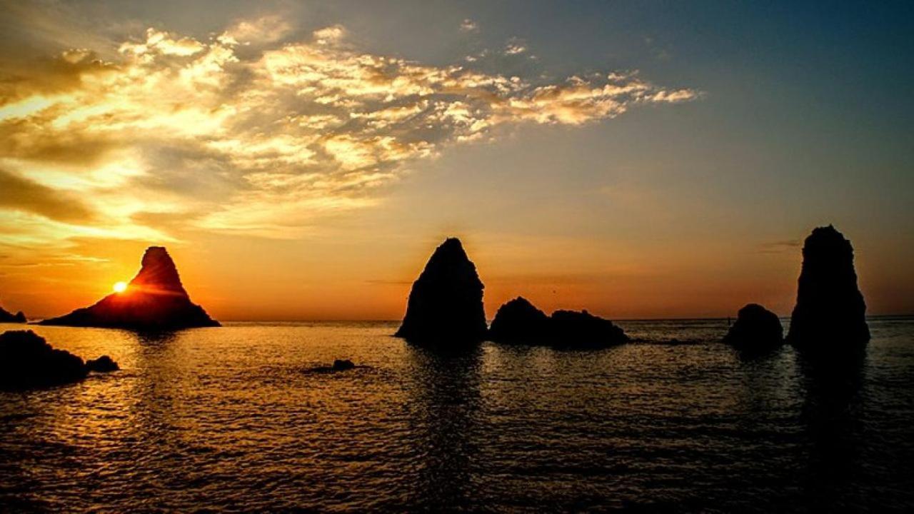 Ferienwohnung La Casa Di Ale Aci Castello Exterior foto