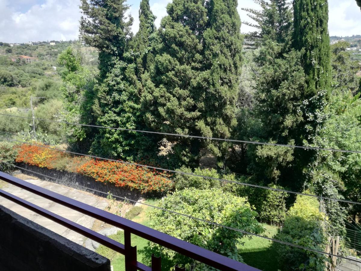Ferienwohnung La Casa Di Ale Aci Castello Exterior foto