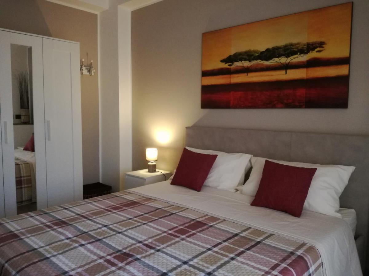 Ferienwohnung La Casa Di Ale Aci Castello Exterior foto